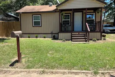 Image de Charming 2-bedroom house with Ac, WiFi minutes away from the Tx/Ar Stateline