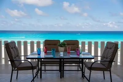 Casa de Playa | 3br | Beachfront Residence w/ Pool