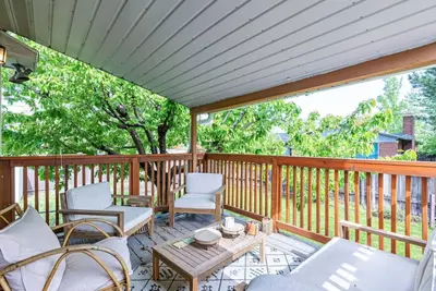 Image de Sandy Escape | Historic | Patio | Free Massage