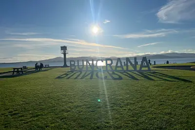 Image de 2 Bedrooms - 5 Guests - Fireplace - Near Beach