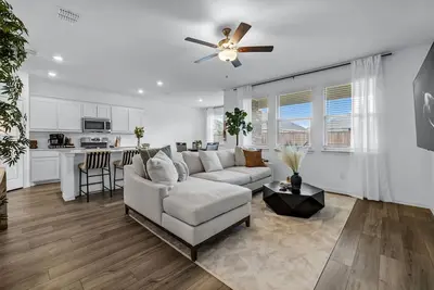 Image de Luxe Living - 3-bedroom house in Little Elm with Ac, WiFi, and Games
