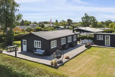 Image de \"Kim\" - 250m from the sea by Interhome