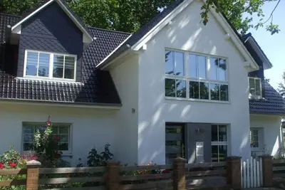 Image de Maison de campagne sur le lac Satow