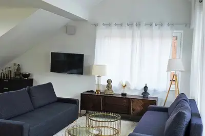 Image de Schöne Dachgeschoss Neubau 80m² Wohnung mit Dachterasse