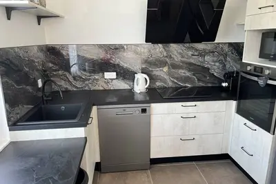 Image de belle maison agréable et calme