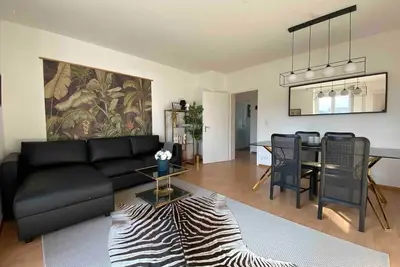 Image de Rare Find Spacious 2-Br Downtown Apartment 4b