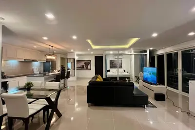 Image de 6-36 - Penthouse moderne de 3 chambres avec piscine partagée