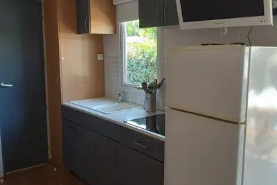 Image de mobil home en camping famillial avec piscine numero 7