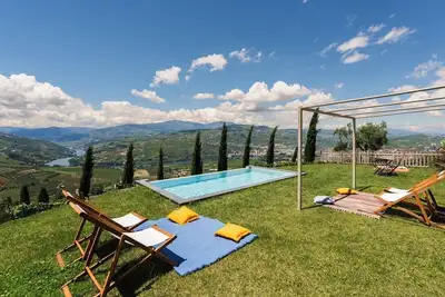 Image de Casa dos Ciprestes - Pool & Vines Haven by HostWise
