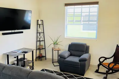Gaia Barbados! 2 Bd Home 5min walk to the beach