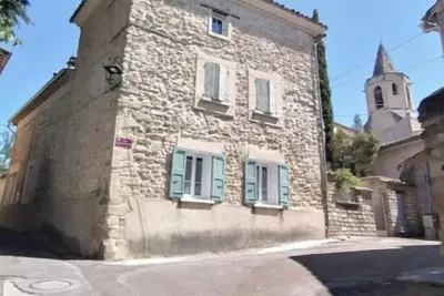 Image de Agréable maison de village idéalement située pour découvrir la Provence