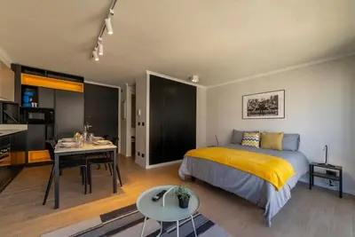 Charming Studio Retreat in Providencia's Heart