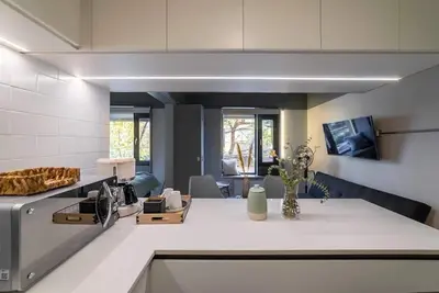 Stylish accommodation near Salvador Metro station