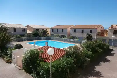 Image de Studio Mezzanine avec Piscine et Tennis - Proche Plage - Garage Inclus
