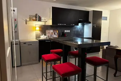 Image de Joli appartement dans petite résidence privée, très calme