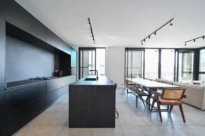 Image de Luxury 3br in Ben Yehuda by Holyguest