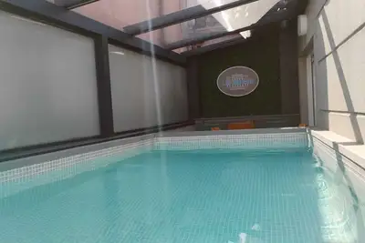 Image de Espectacular Ático con Piscina en el Centro