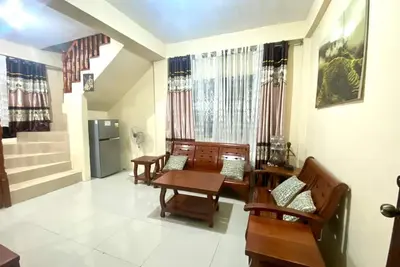Image de A beautiful, cozy and fully furnished 4 bedroom apartment to satisfy your stay.