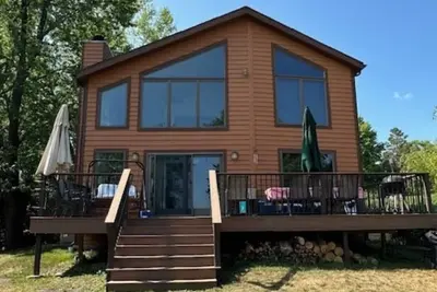 Image de Bears Den: Year-round Comfortable 4-bdrm house on Lake Ripley in Cambridge Wi