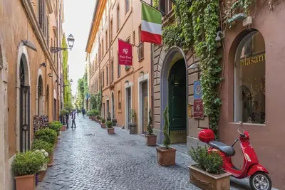 Image de 3 Bedroom Apartment with a Crisp Modern Twist in Palazzo Boncompagni