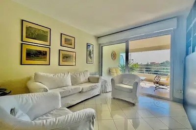 Image de 2 pièces dans résidence de  luxe  bordure Monaco