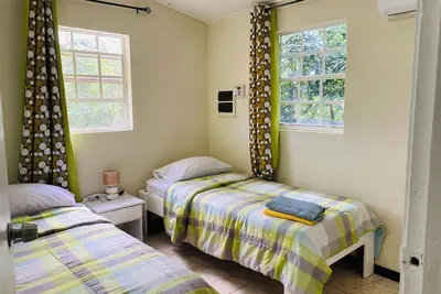 Image de Cozy 2-bedroom apartment in wonderful Willemstead with WiFi, Ac, fitness room