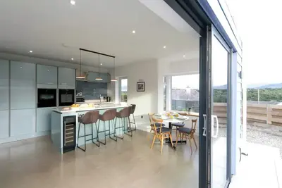 Image de Pass the Keys | Large Modern Home in Bangor