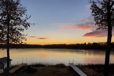 Pristine 3-Bedroom 2-Bath Northwoods Lake Cabin