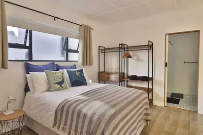 Image de Nautical @ Salt Shore Studios, luxury mountain facing studio apartment