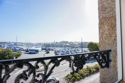 Image de -Porto- Elégant T3 avec vue sur la Ville Close