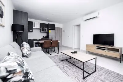 Image de Cozy Oasis: Private 1-Bedroom Apartment in the Heart of Accra!