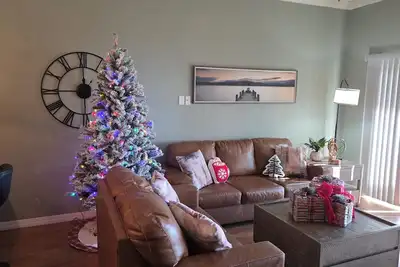 Image de Walk-In Lakeview Retreat • Sunroom + Patio • Near Branson Fun!