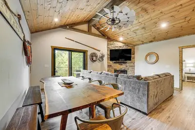 Image de Branson Gem w/ Hot Tub Access & Private Boat Slip!