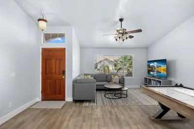 Image de Spacious Retreat w/ Free Heated Pool – Close to Stadium & Ballparks!