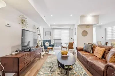 Image de Charming Oasis In Richmond Hill