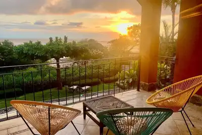 Image de Amazing Ocean Front Condo in Playa Langosta Tamarindo! !