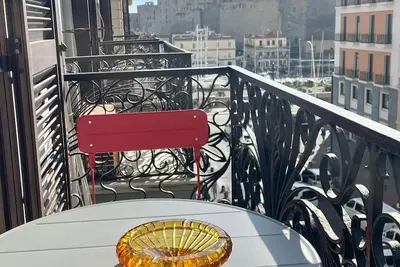 Partenope143 apartment, the best of Naples just a stone's throw from you