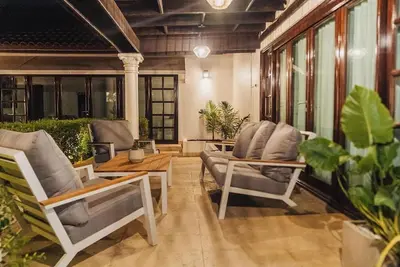 Image de Spacious 6-bedroom house in lovely Noord, near the best beaches and hotel areas