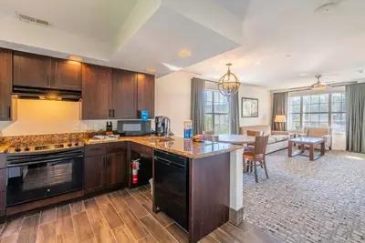 Image de Club Wyndham Branson at the Falls, Missouri, 2 Bedroom Lockoff