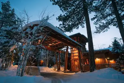 Image de Outdoor Adventure Haven: Heated Hot Tub & Sauna at Cozy Mountain Stay