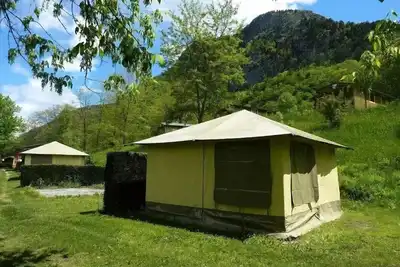 Image de Bungalow Toilé Standard 16m² - 2 chambres - sans sanitaires 4 personnes