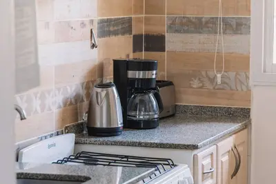 Image de Trendy Two Bedroom Apartment near City Center!