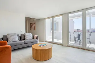 Image de Blueground | Monte do Estoril, fully furnished