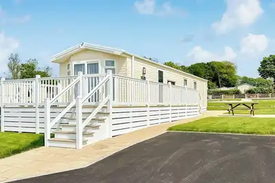 Image de Elite 3 Bed with Decking