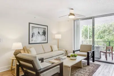 Image de #2-204 - Tucker at Palm Trace Landings Fort Lauderdale