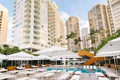 Image de Ocean view 1bdr 2-Bath suite Large private terrace\nThe Modern Honolulu Hotel