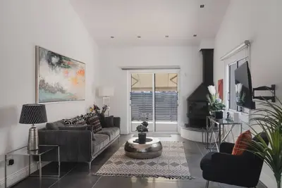 Image de Phaedrus Living: Luxury Botanic Residence