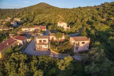 Image de Komfortable Villa mit Pool und Meerblick - Nr. 115/2