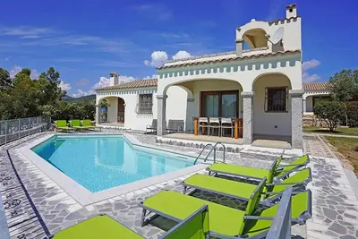 Image de Villa for sun worshippers with lots of space - No. 162/3
