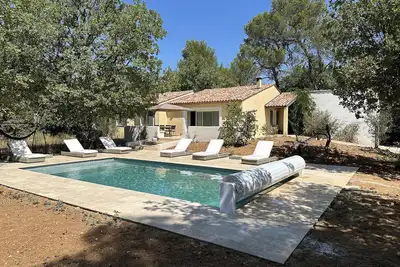 Image de Sous les oliviers, villa 6 personnes tranquille, climatisée, piscine privée